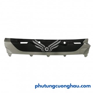 Ốp chân kính xe tải JAC 15T mới dài xe thùng = đầu kéo dài 1m62