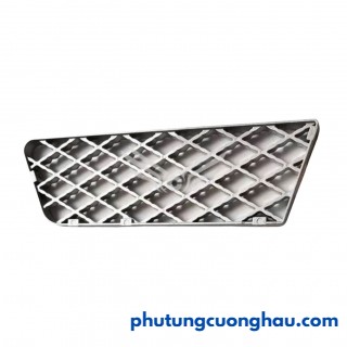 Bậc lên xuống giữa, SANY C8
