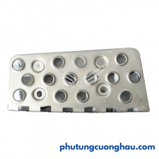 Bậc lên xuống dưới xe tải CAMC H08